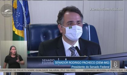 O presidente do Senado, Rodrigo Pacheco (DEM-MG), criticou as aglomerações