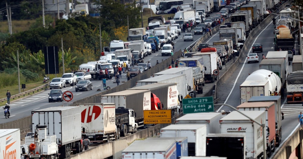 Abrava pede desmobilização de greves de caminhoneiros após aprovação de MP
