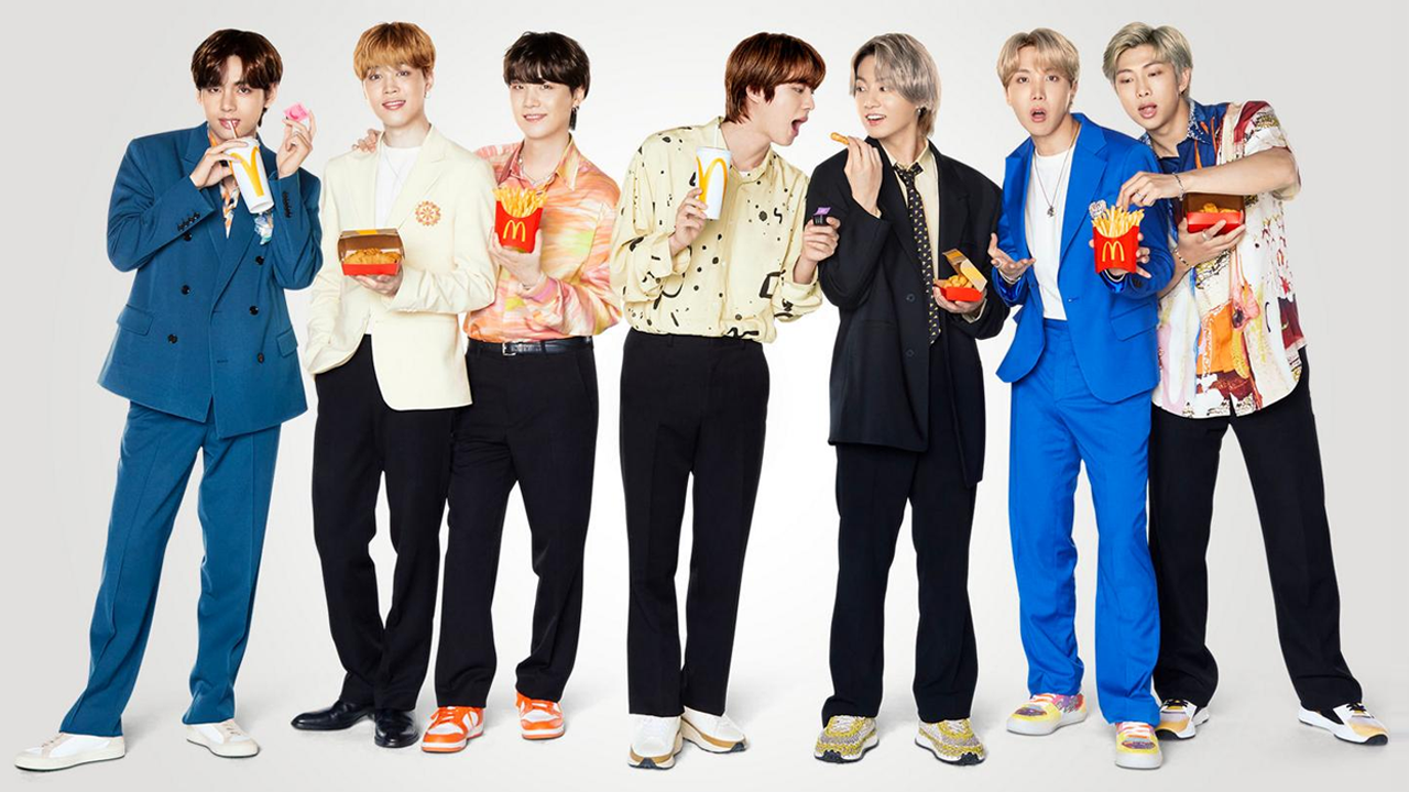 m parceria com BTS, McDonald's lança acessórios e combo com toque coreano