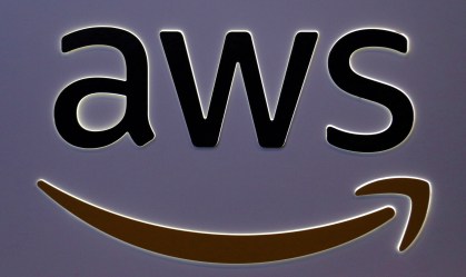 Logo da unidade de serviços em web da Amazon