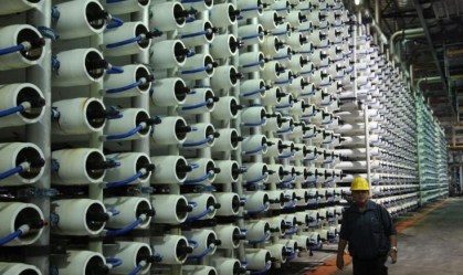 Equipamento de dessalinização em Israel