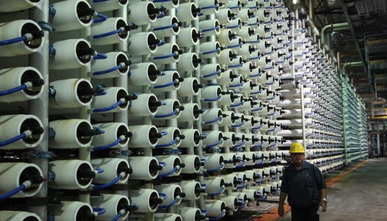 Por que usinas de dessalinização são importantes para os países do Golfo?
