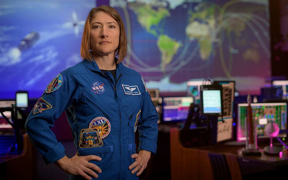 A astronauta da Nasa, Christina Koch, pode ser a primeira mulher a pisar na lua 