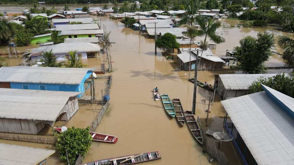 Enchente na cidade de Boca d'o Acre, AM, em maio de 2021