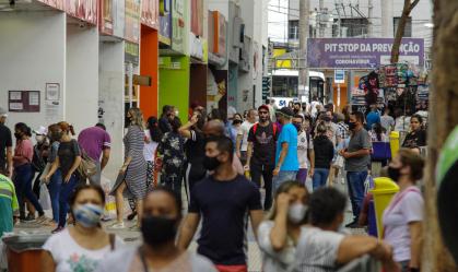 Movimentação no comércio na cidade de Santo André (SP) durante pandemia da Covid