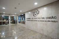 TCU adia votação sobre investimento cruzado em projetos ferroviários