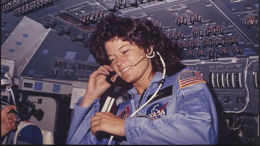 Sally Ride  foi a primeira mulher americana a ir para o espaço, em 1983