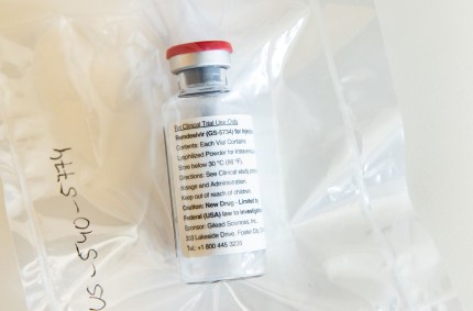 Remdesivir, droga para ebola testada em casos de COVID-19