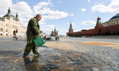 Rússia decreta fim de quarentena no dia em que o país registra recorde de casos