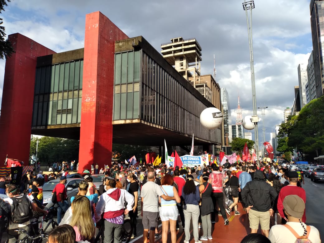 Manifestantes no Masp - 29 de maio