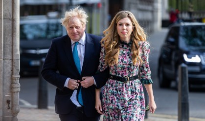 Boris Johnson e Carrie Symonds se casaram em cerimônia secreta em Londres