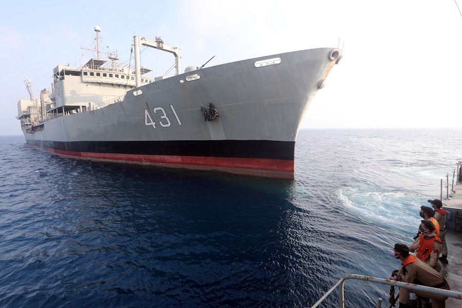 Navio iraniano Khark em local não revelado no Irã 