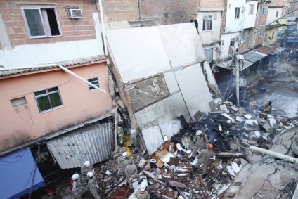 Desabamento de prédio residencial em Rio das Pedras, na zona oeste do Rio de Jan