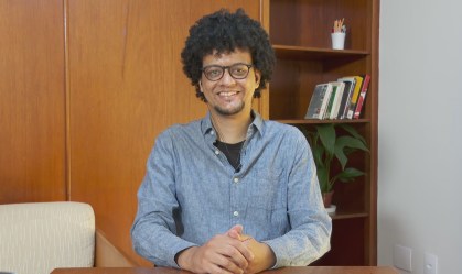 'Falta de testes no Brasil é um andar no escuro', diz virologista Anderson Brito