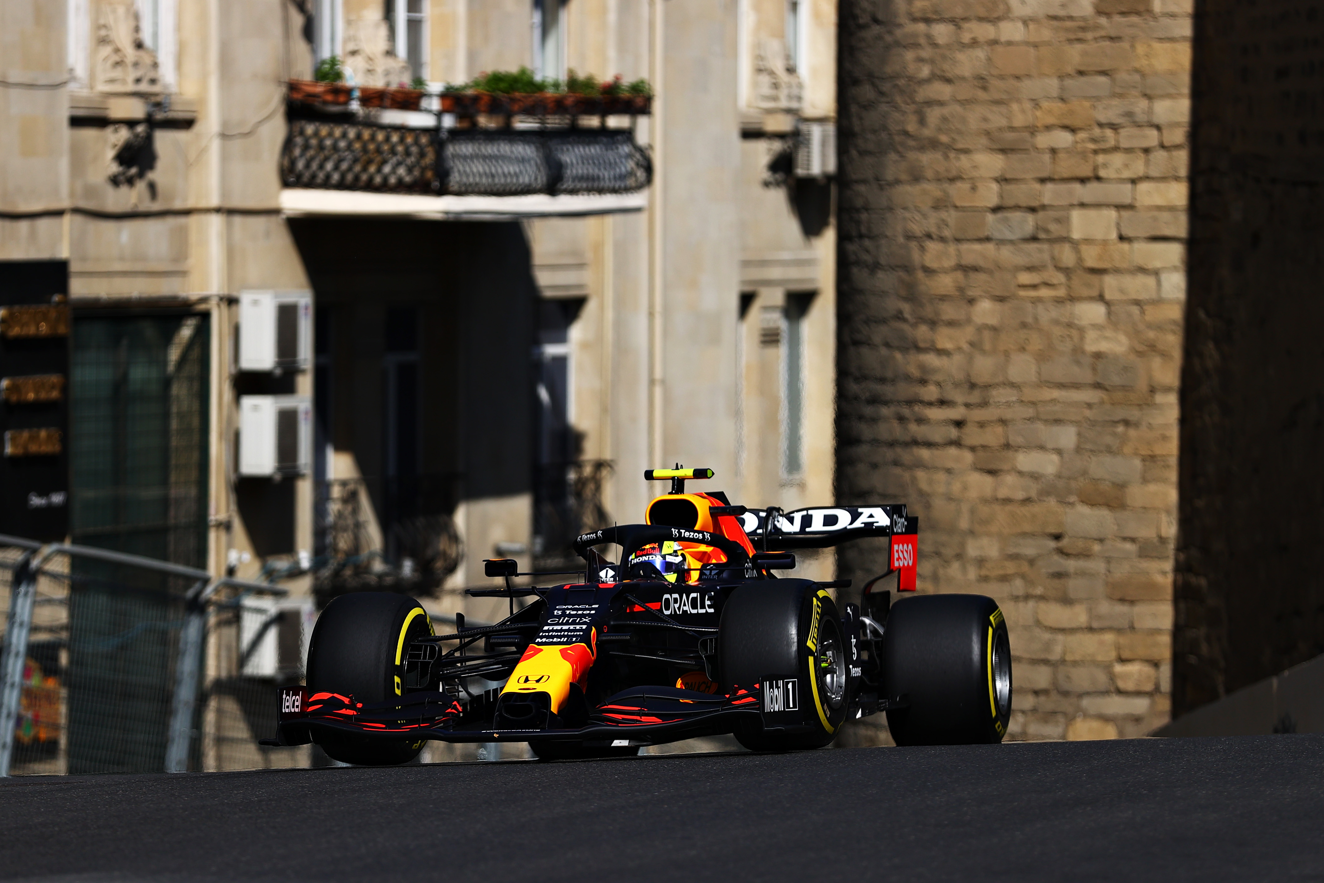Sergio Pérez foi o mais rápido nos treinos livres para o GP de F1 no Azerbaijão
