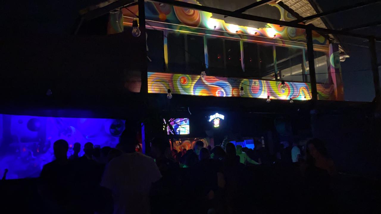Festa clandestina no Rio de Janeiro