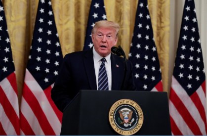 Donald Trump acredita que coronavírus surgiu em laboratório chinês