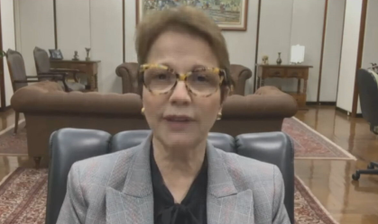 Tereza Cristina diz que não há risco para abastecimento e que seguirá no governo