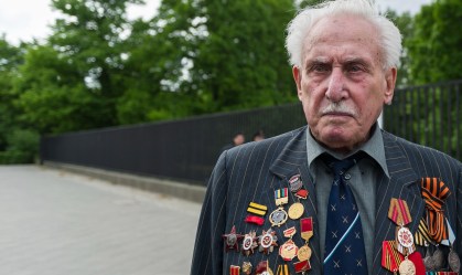 Morre aos 98 anos o último sobrevivente dos soldados que libertaram Auschwitz