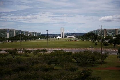 Esplanada dos Ministérios em Brasília, com o Congresso Nacional ao fundo