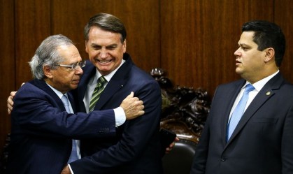 Bolsonaro e Guedes repercutem dados econômicos em evento da Fiesp