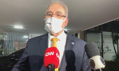 O ministro da Saúde, Marcelo Queiroga, falou com a reportagem da CNN