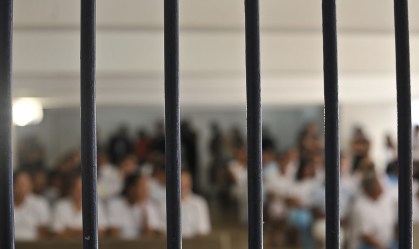 Número de presos com COVID-19 aumenta 113% em menos de uma semana