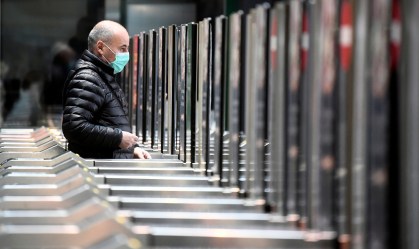 Vacina contra coronavírus está pronta para testes, diz empresa