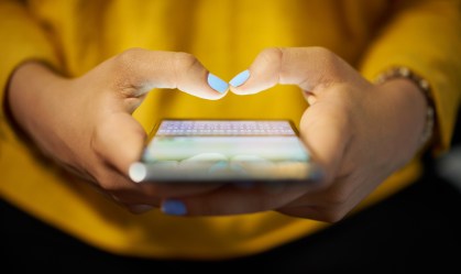 Redes sociais estão se esforçando para apagar contas tidas como inautênticas