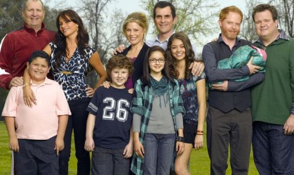 Elenco de "Modern Family" se reencontra e ator brinca: "Por que não estou?"