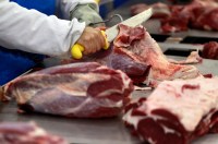 CNA pede que Comissão Europeia investigue varejistas francesas por boicote