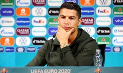 Após jogadores rejeitarem bebidas, Uefa reforçou regras de patrocínio para times