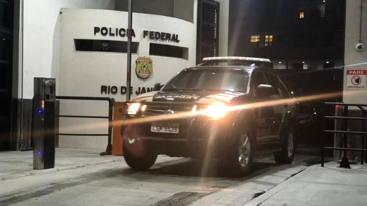 PF faz operação no RJ contra crimes em antiga diretoria da Petrobras