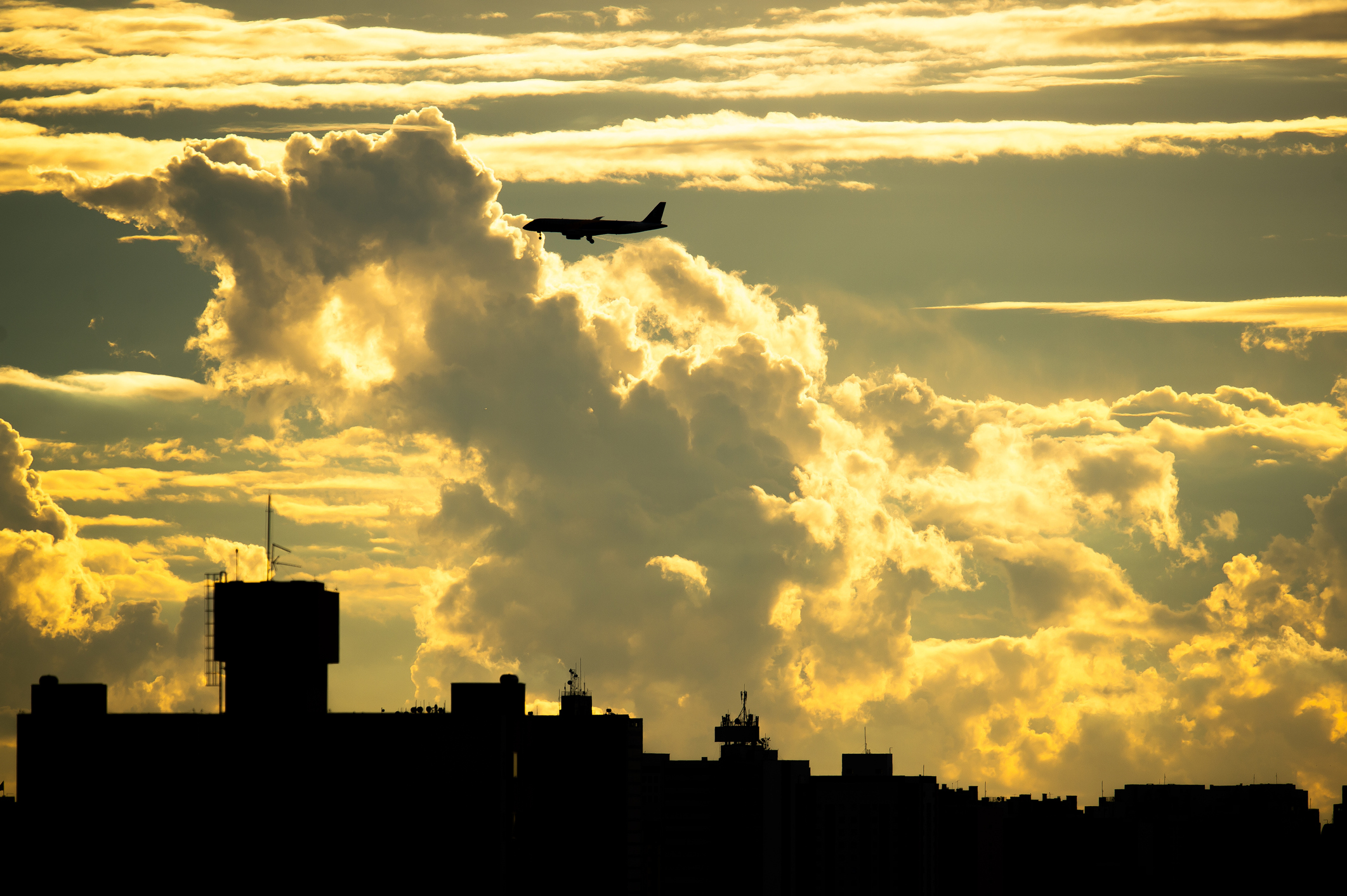 Avião no céu brasileiro