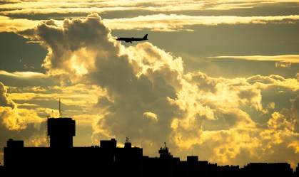 Avião no céu brasileiro