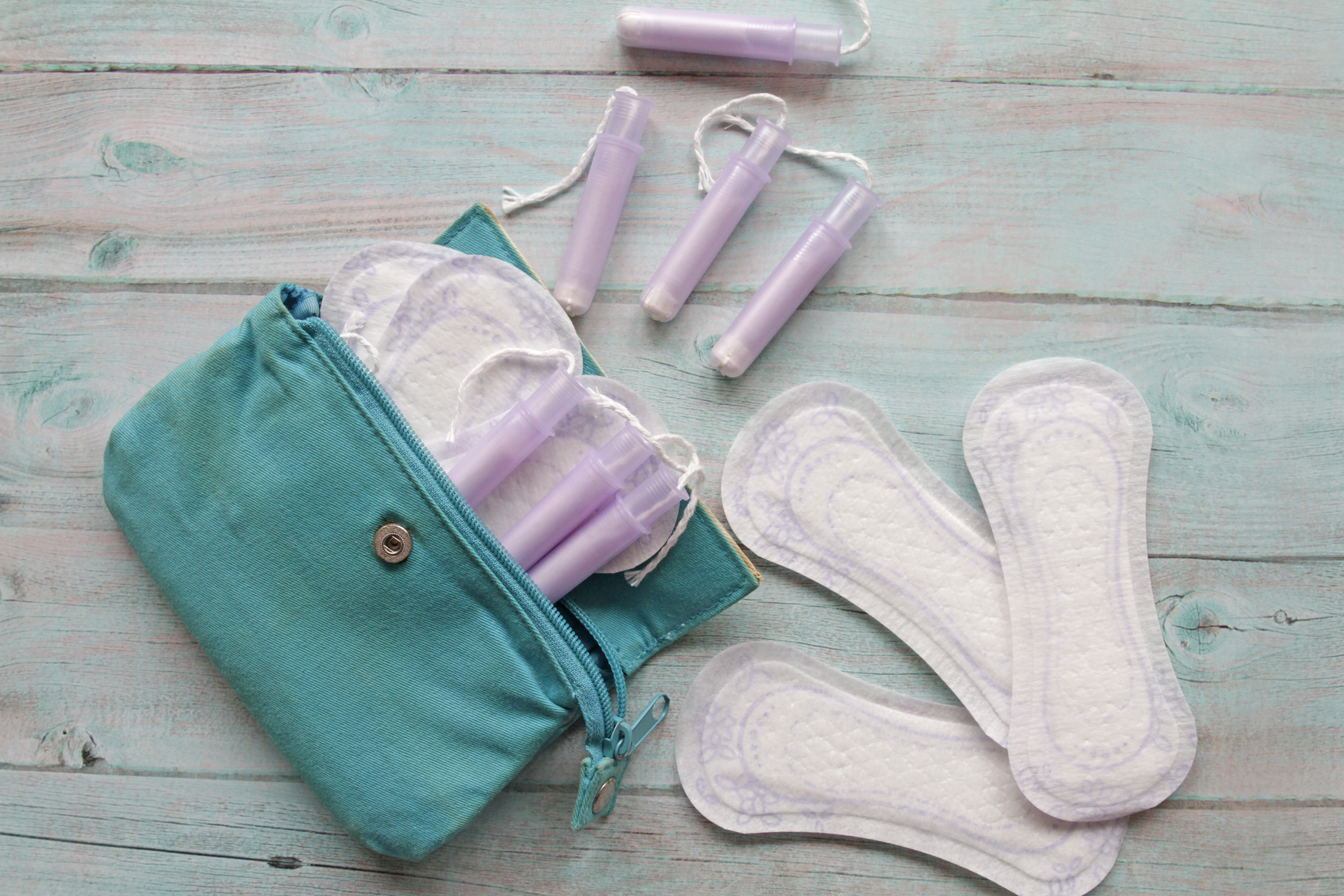 Pobreza menstrual é caracterizada pela falta de acesso a recursos