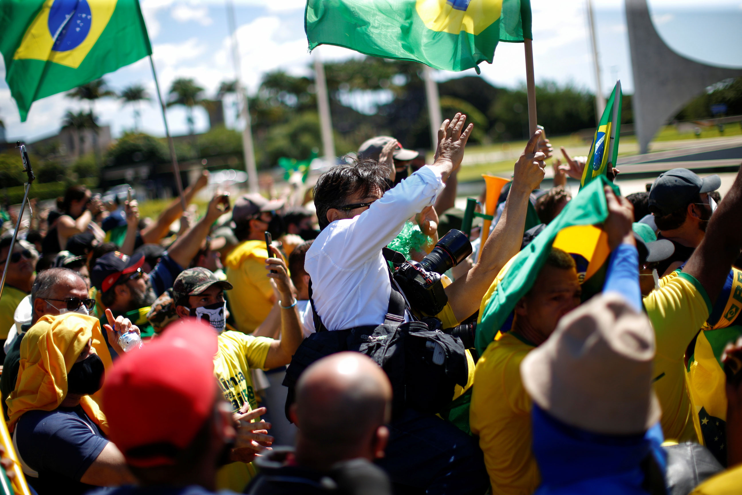 Agressão a jornalista em manifestação em Brasília