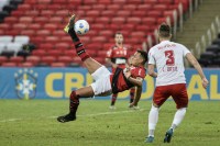 Saiba quanto o Flamengo pode faturar com venda de Rodrigo Muniz