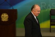 Sarney exalta papel das Forças Armadas para rechaçar ataque à democracia