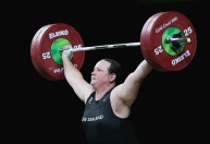 Halterofilista da Nova Zelândia se tornará 1.ª atleta transgênero nas Olimpíadas
