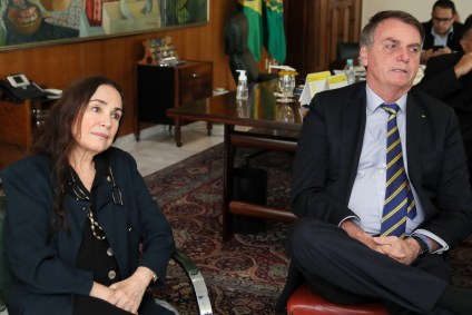 Regina Duarte em reunião com o presidente Jair Bolsonaro