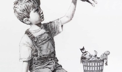 Obra de Banksy mostra enfermeira britânica como super-heroína