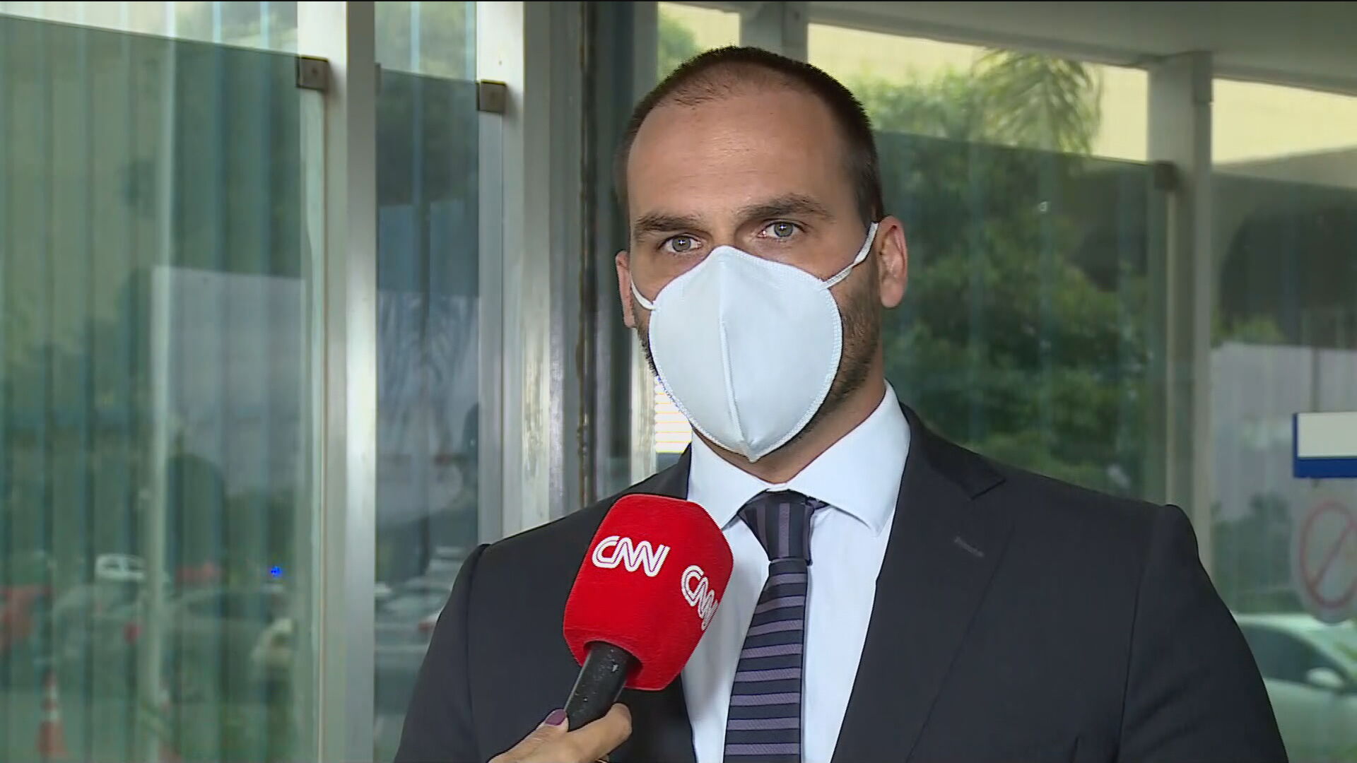 Deputado federal Eduardo Bolsonaro (PSL-SP) em entrevista para a CNN (07.mai.202