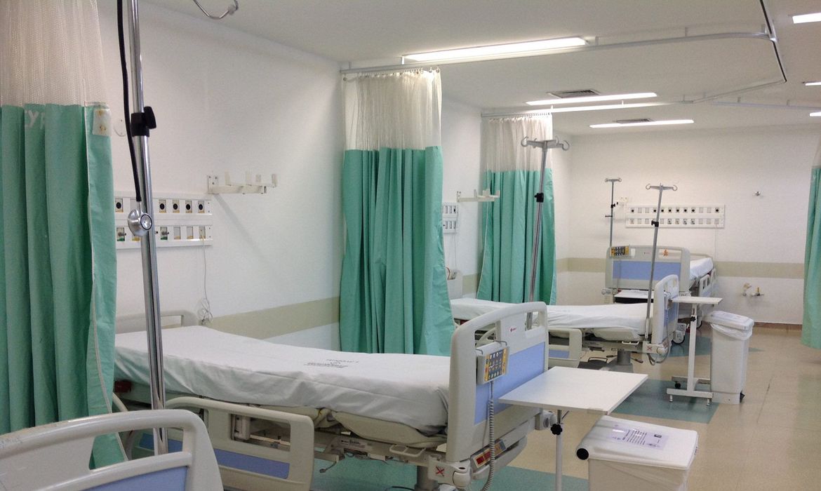 Leitos no hospital municipal Moacyr do Carmo, em Duque de Caxias, no RJ