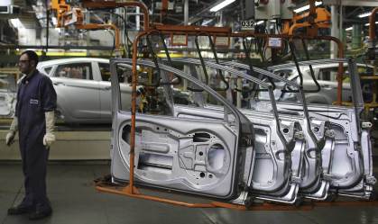 Queda da produção no setor automotivo causa efeito em cadeia em outros setores