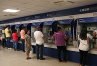Casos de Covid-19 fecham temporariamente quase 500 agências bancárias em SP
