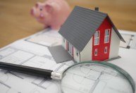 Preços de imóveis residenciais sobem quase 0,6% em outubro, aponta FipeZap