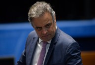 Aécio Neves rebate Arthur Virgílio e o chama de “laranja de Doria”