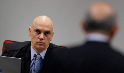 Moraes, do STF, manda PF ouvir deputados alvo de operação em dez dias