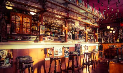Símbolos da cultura britânica, milhares de pubs podem não resistir à crise